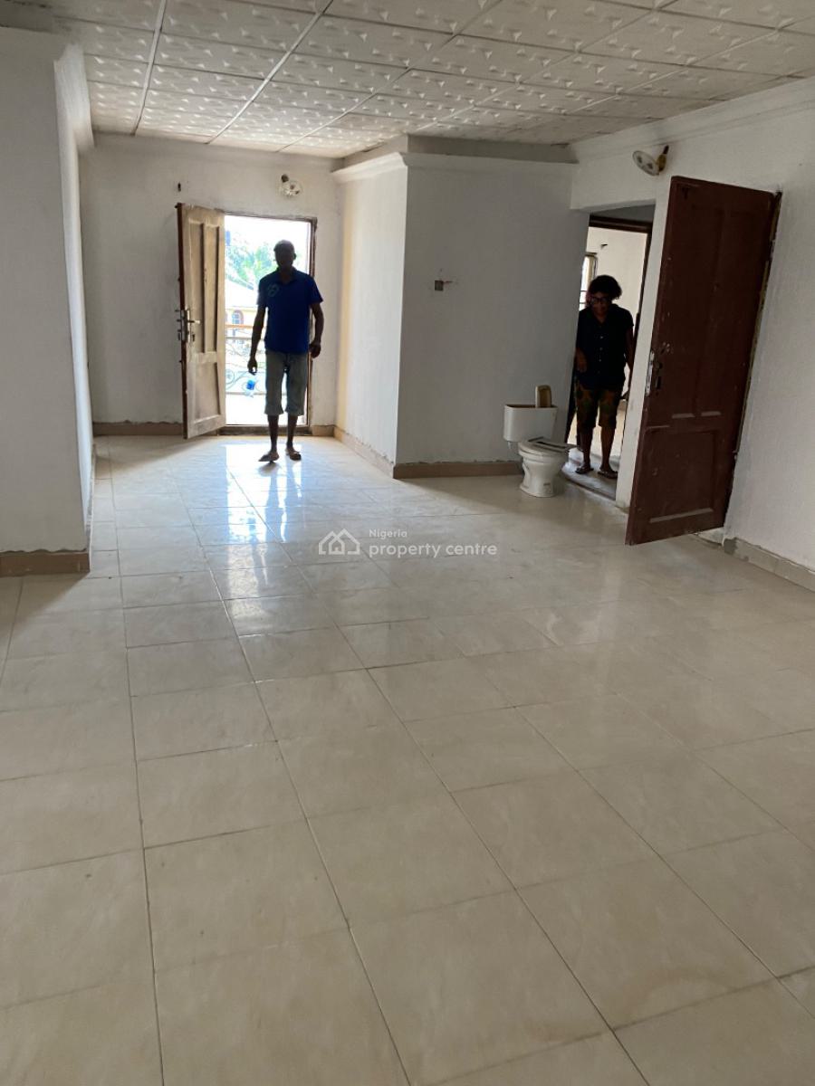 Well Refurbished 2 Bedroom Flat, Ologunfe, Awoyaya, Ibeju Lekki, Lagos, Flat / Apartment for Rent