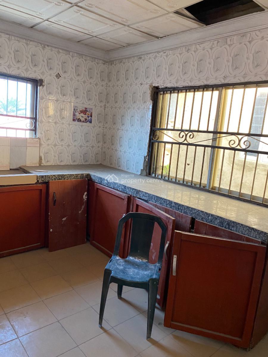 Well Refurbished 2 Bedroom Flat, Ologunfe, Awoyaya, Ibeju Lekki, Lagos, Flat / Apartment for Rent