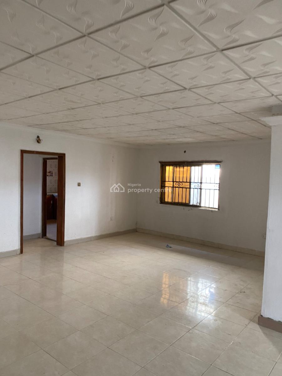 Well Refurbished 2 Bedroom Flat, Ologunfe, Awoyaya, Ibeju Lekki, Lagos, Flat / Apartment for Rent