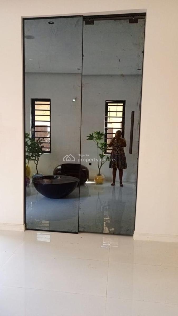 Magnificent 2 Bedroom Bungalow, Omole Phase 2, Ikeja, Lagos, Detached Bungalow for Sale