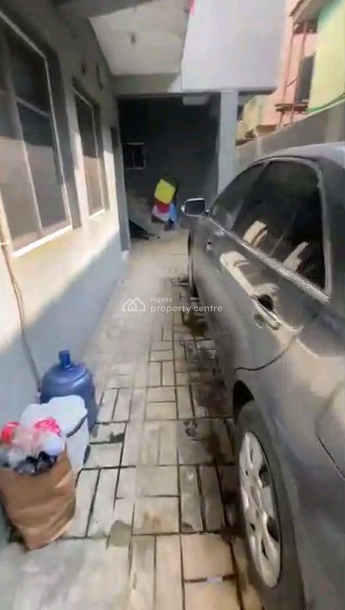 Standard and Executive Miniflat, Off Market Street, Shomolu, Lagos, Mini Flat (room and Parlour) for Rent