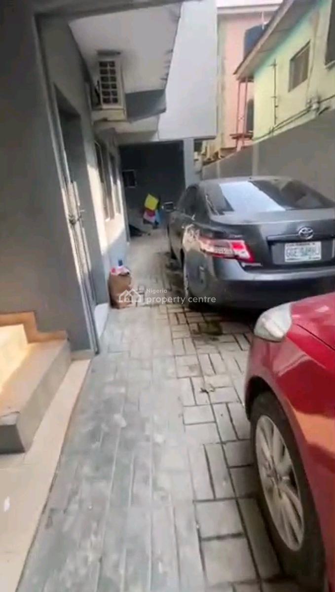Standard and Executive Miniflat, Off Market Street, Shomolu, Lagos, Mini Flat (room and Parlour) for Rent