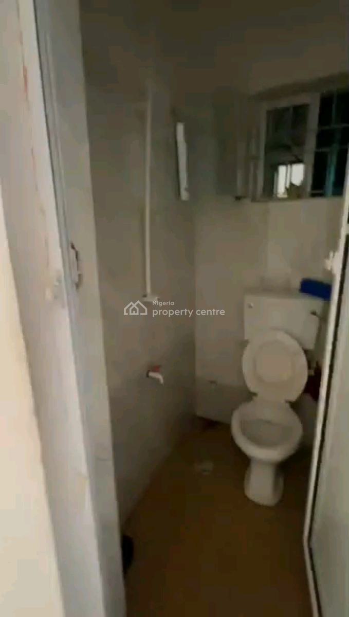 Standard and Executive Miniflat, Off Market Street, Shomolu, Lagos, Mini Flat (room and Parlour) for Rent