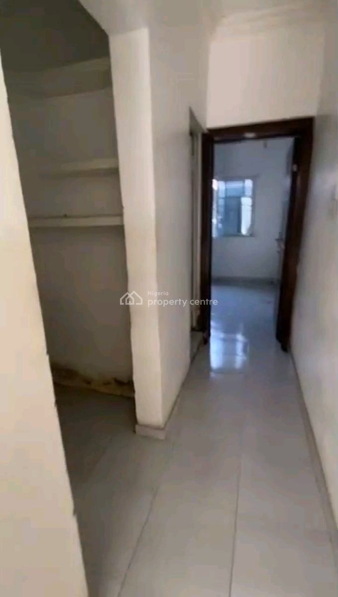 Standard and Executive Miniflat, Off Market Street, Shomolu, Lagos, Mini Flat (room and Parlour) for Rent
