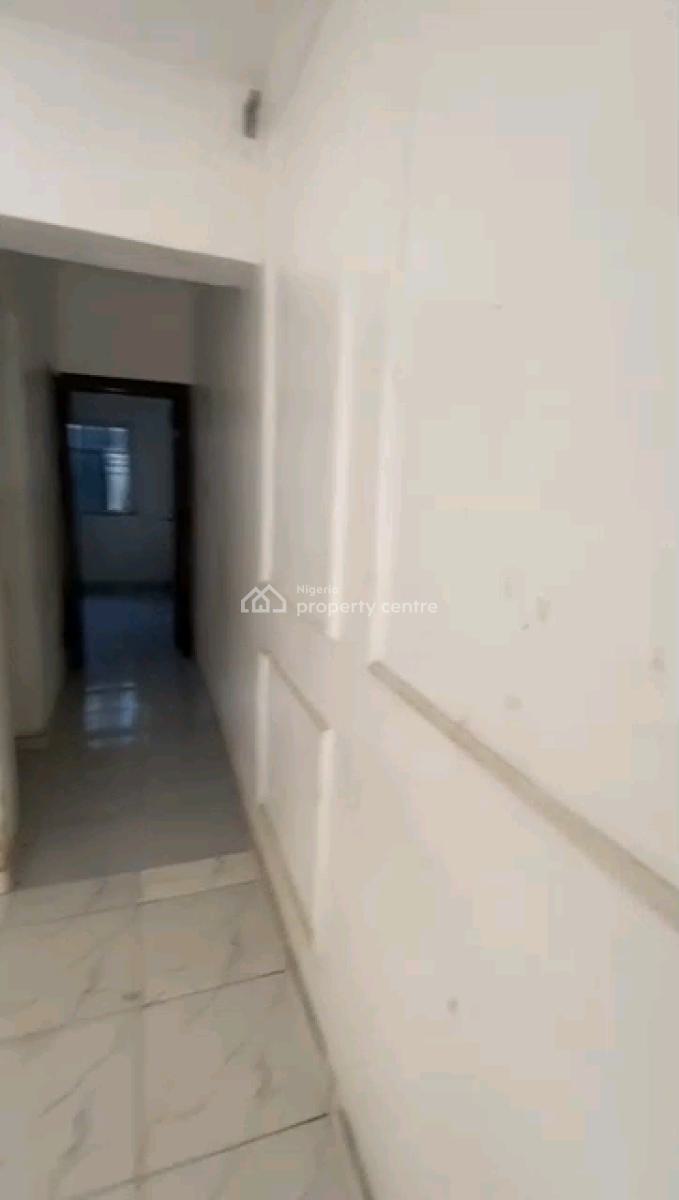 Standard and Executive Miniflat, Off Market Street, Shomolu, Lagos, Mini Flat (room and Parlour) for Rent