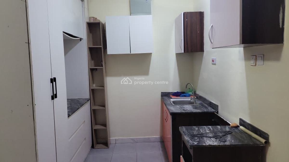 Furnished Or Unfurnished 1 Bedroom Apartment with Ac, Ologolo, Lekki, Lagos, Mini Flat (room and Parlour) for Rent