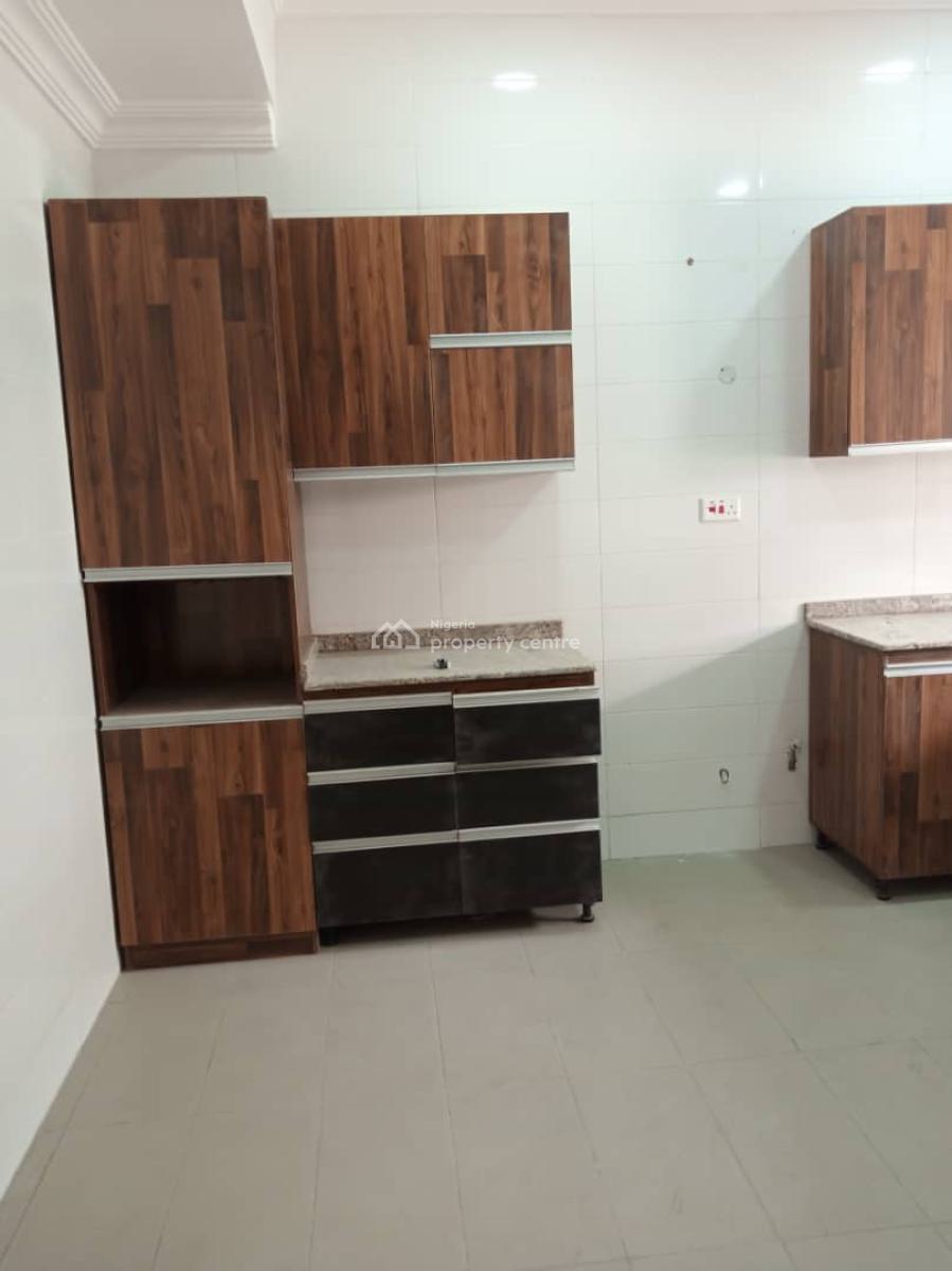 Serviced 3 Bedroom En-suite Flat with Fitted Kitchen Cabinets/pantry, Oniru, Victoria Island (vi), Lagos, Flat / Apartment for Rent