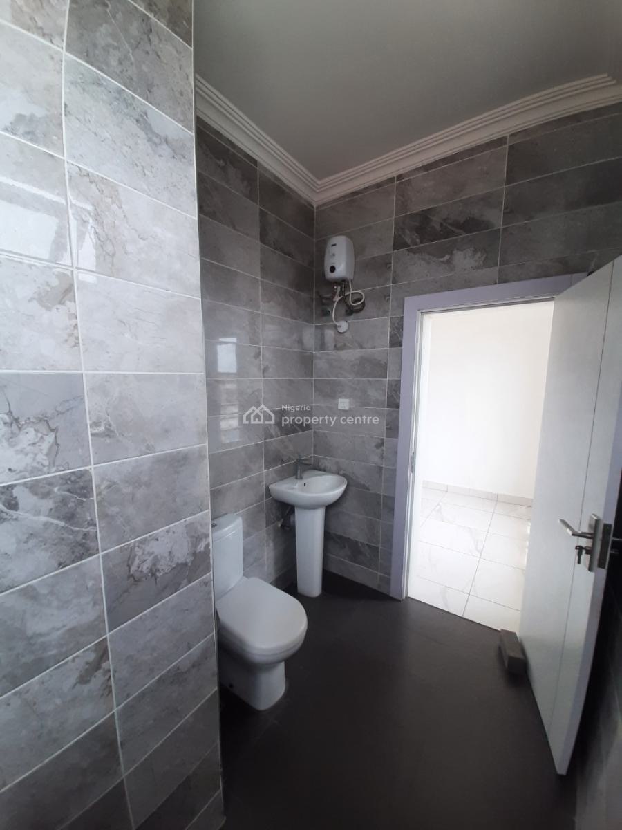 Serviced 3 Bedroom En-suite Flat with Fitted Kitchen Cabinets/pantry, Oniru, Victoria Island (vi), Lagos, Flat / Apartment for Rent