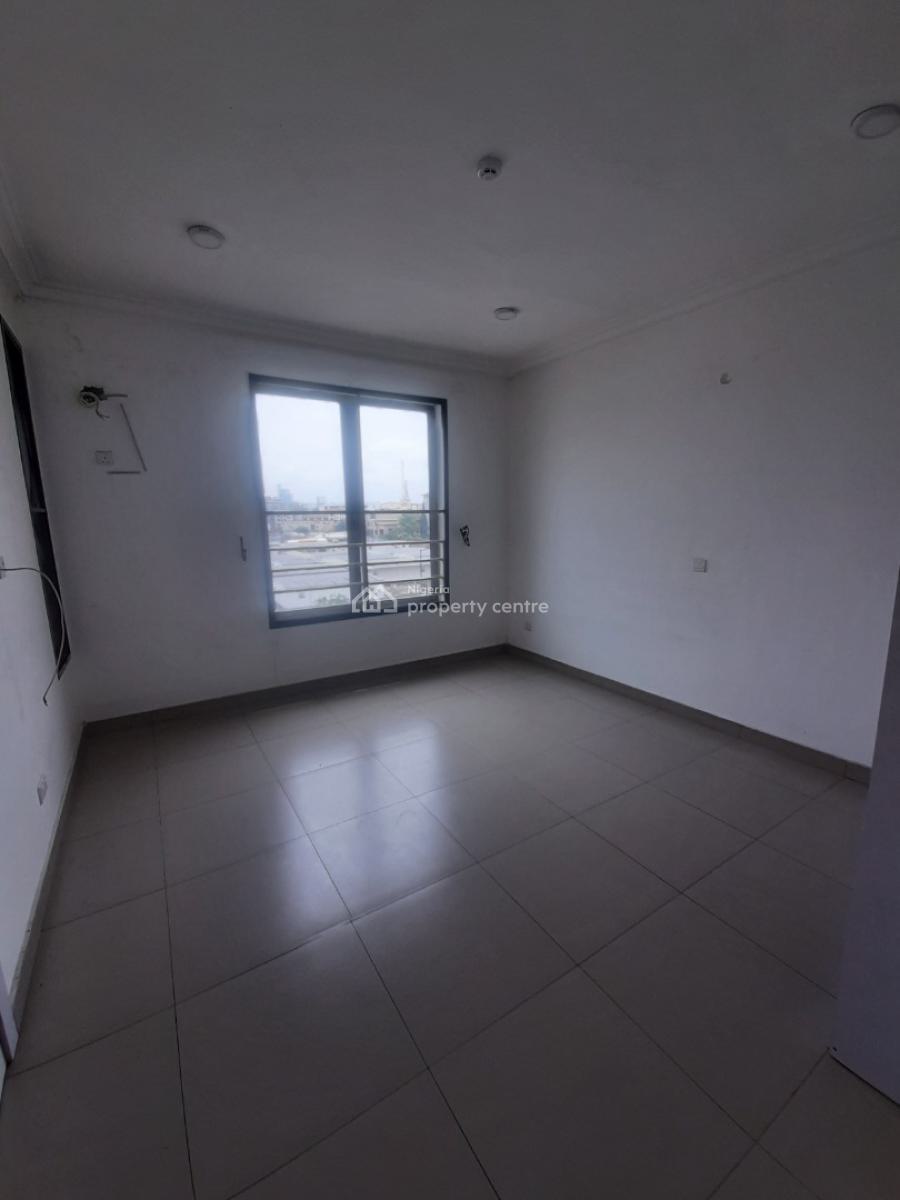 Serviced 3 Bedroom En-suite Flat with Fitted Kitchen Cabinets/pantry, Oniru, Victoria Island (vi), Lagos, Flat / Apartment for Rent