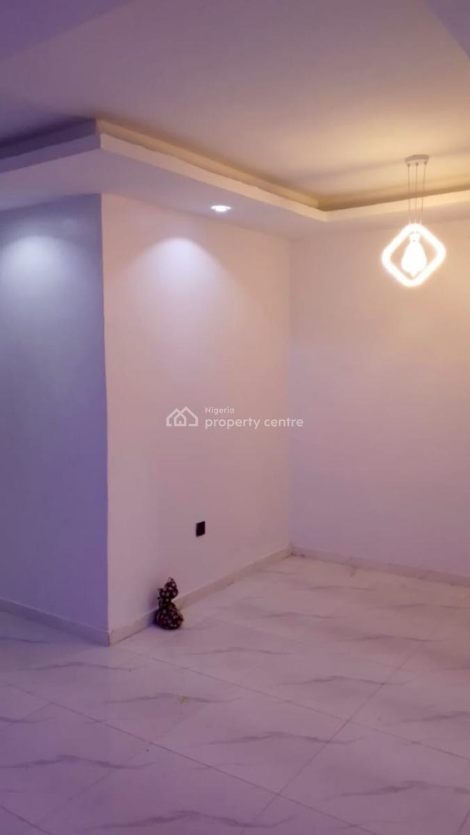 Smart 3 Bedroom Flat, Gra Phase 1, Magodo, Lagos, Self Contain (single Rooms) for Rent