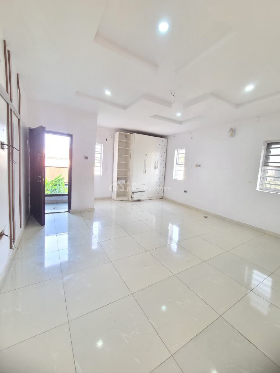 Exquisitely Built 2 Bedroom Apartment( Upstairs )all Rooms Ensuite, Badore, Ajah, Lagos, Flat / Apartment for Rent