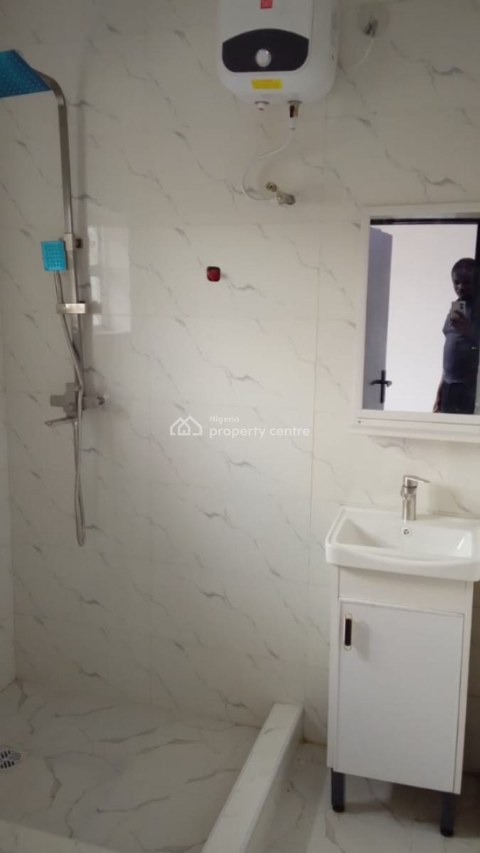 Luxury 3bedroom Duplex, Olowora, Magodo, Lagos, Semi-detached Duplex for Sale