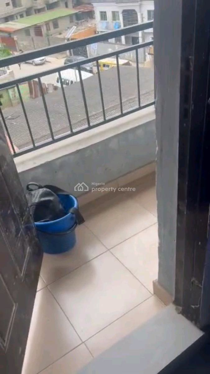 a 2bedroom Shared Apartment, Pedro, Gbagada, Lagos, Flat / Apartment for Rent
