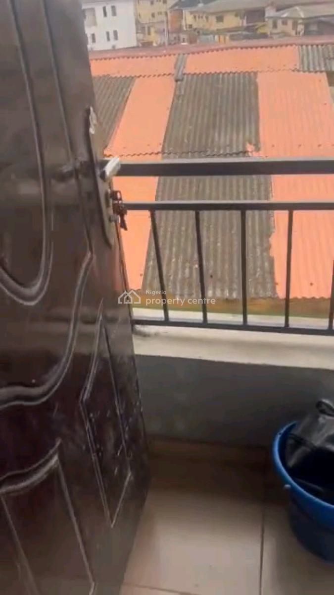 a 2bedroom Shared Apartment, Pedro, Gbagada, Lagos, Flat / Apartment for Rent