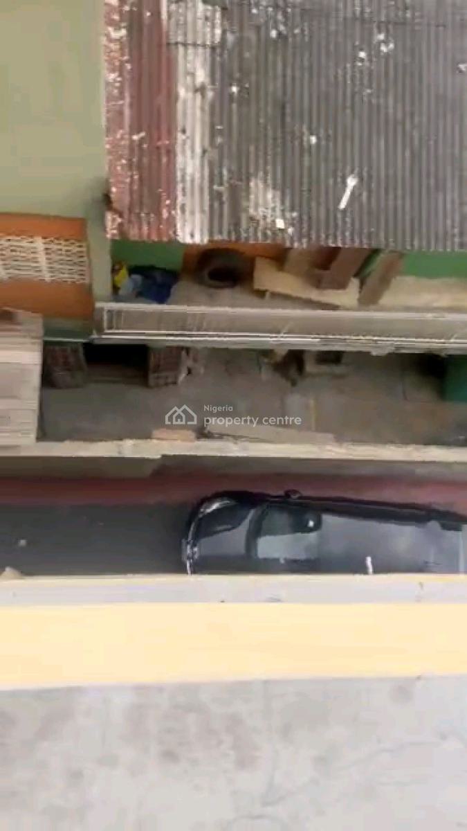 a 2bedroom Shared Apartment, Pedro, Gbagada, Lagos, Flat / Apartment for Rent