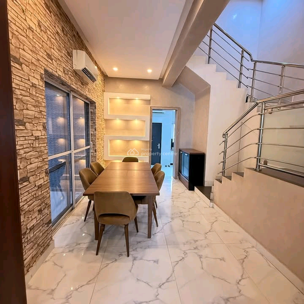Four Bedrooms Fully Furnished Terraced Duplex Corner Unit Available, Guzape District, Abuja, Terraced Duplex for Sale