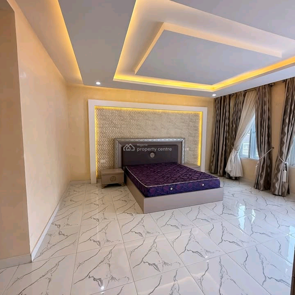 Four Bedrooms Fully Furnished Terraced Duplex Corner Unit Available, Guzape District, Abuja, Terraced Duplex for Sale