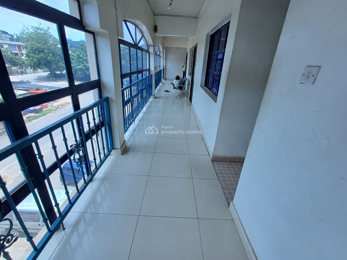 140sqm Shop / Office Space on The First Floor, Maitama District, Abuja, Shop for Rent