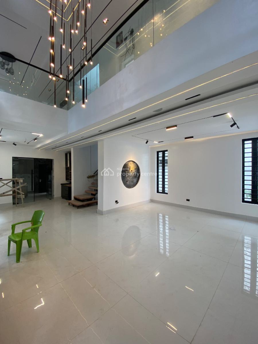 Lovely 5 Bed Duplex in a Gated Estate, Lekki, Lekki Phase 1, Lekki, Lagos, Detached Duplex for Sale