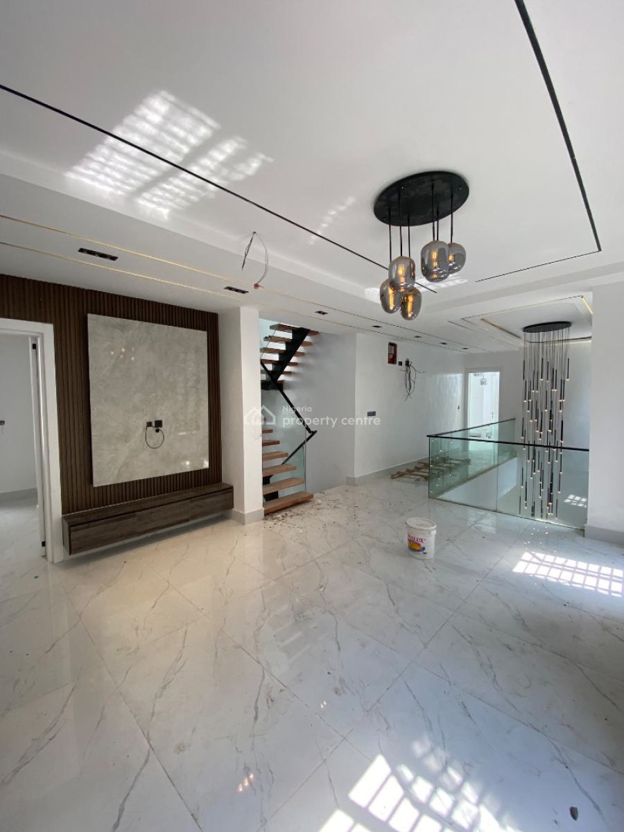 Lovely 5 Bed Duplex in a Gated Estate, Lekki, Lekki Phase 1, Lekki, Lagos, Detached Duplex for Sale
