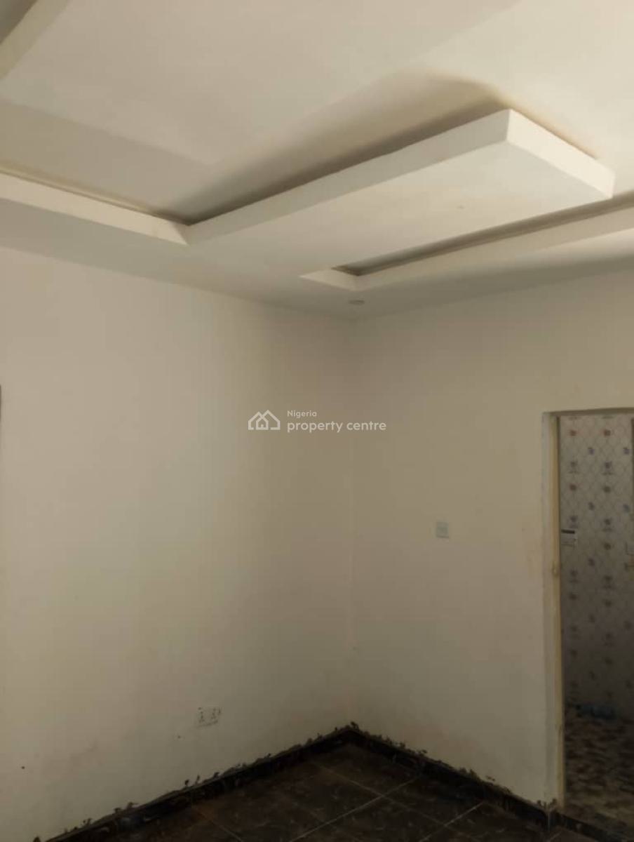 a Spacious Newly Built Room and Parlor Pop, Lucky Fiber Road, Ikorodu, Lagos, Flat / Apartment for Rent
