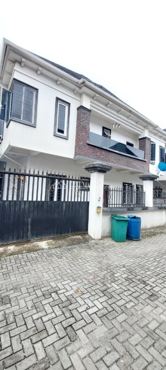 Standard Single Room, Upstairs, Osapa, Lekki, Lagos, Flat / Apartment for Rent