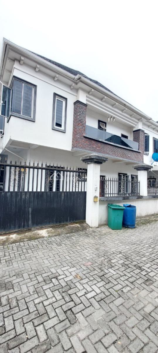 Standard Single Room, Upstairs, Osapa, Lekki, Lagos, Flat / Apartment for Rent