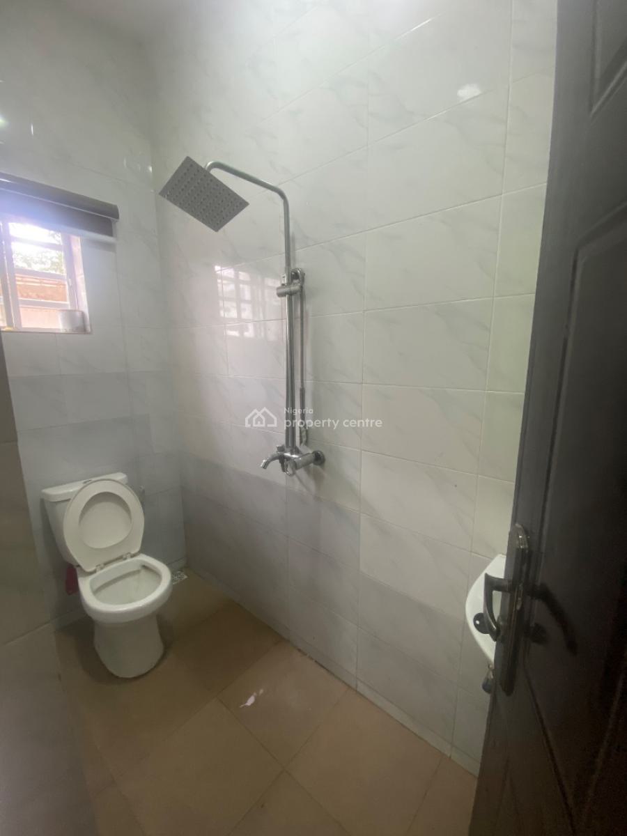 Sharp and Well Maintained 2bedroom, Thomas Estate, Ajah, Lagos, Flat / Apartment for Rent