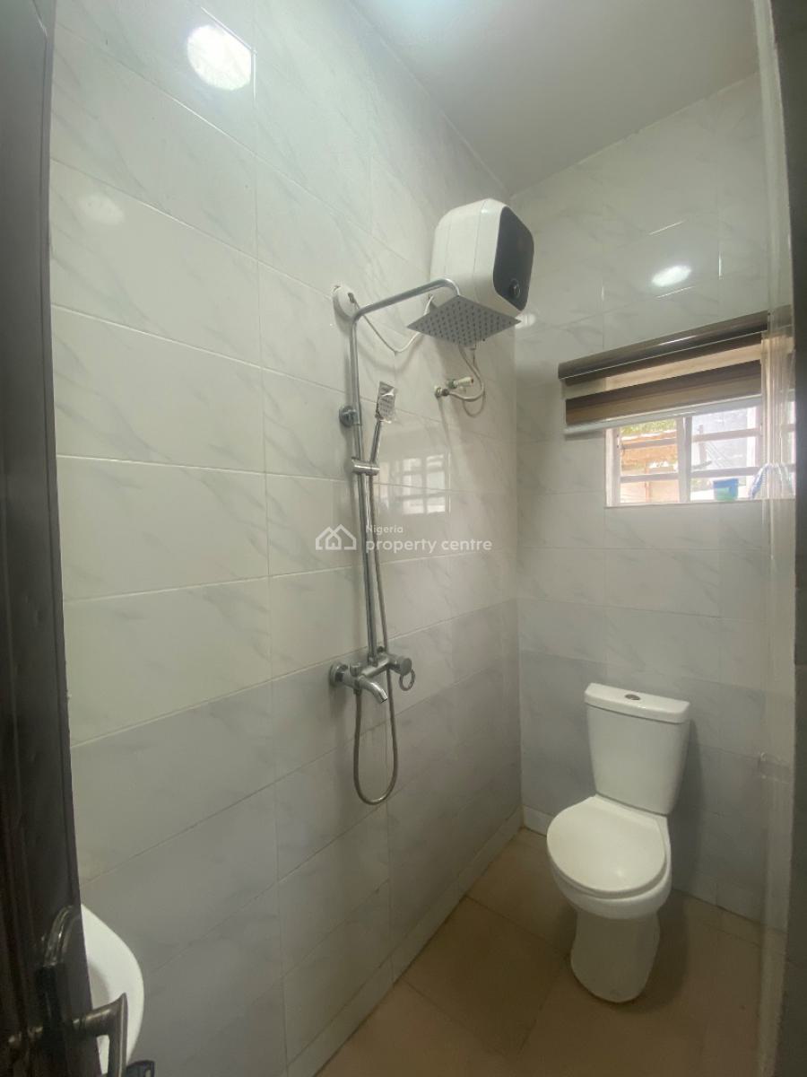 Sharp and Well Maintained 2bedroom, Thomas Estate, Ajah, Lagos, Flat / Apartment for Rent