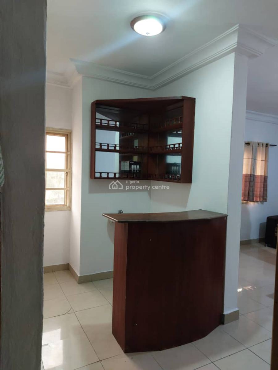 Service 2bedroom, Lekki Phase 1, Lekki, Lagos, Flat / Apartment for Rent