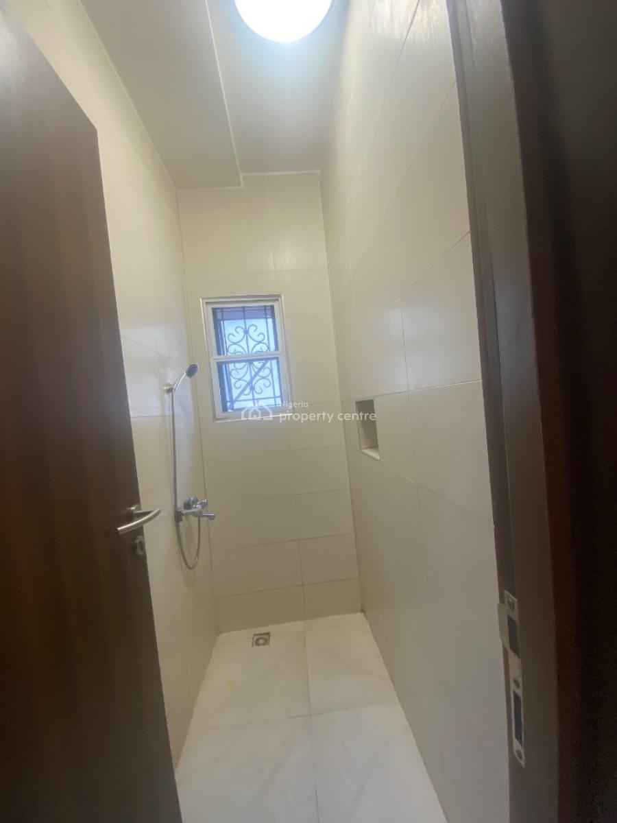 Sharp and Well Maintained 2bedroom, Thomas Estate, Ajah, Lagos, Flat / Apartment for Rent
