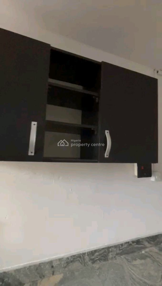 Standard and Neatly Renovated 2 Bedroom Flat, Pedro, Gbagada, Lagos, Flat / Apartment for Rent