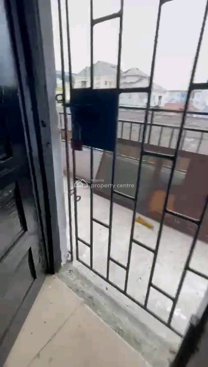 Standard and Neatly Renovated 2 Bedroom Flat, Pedro, Gbagada, Lagos, Flat / Apartment for Rent