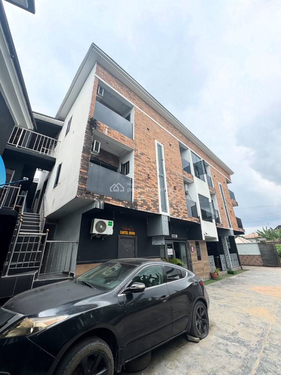 Functional 20 Rooms Hotel with Lounge, Aker Road Off Iwofe Road, Port Harcourt, Rivers, Hotel / Guest House for Sale
