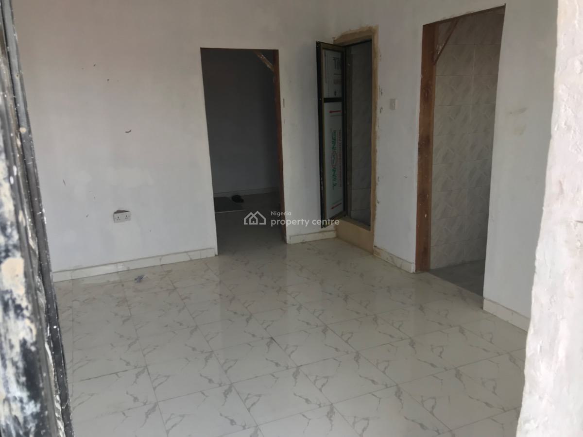 Newly Built Miniflat, Iwaya Onike, Iwaya, Yaba, Lagos, Mini Flat (room and Parlour) for Rent