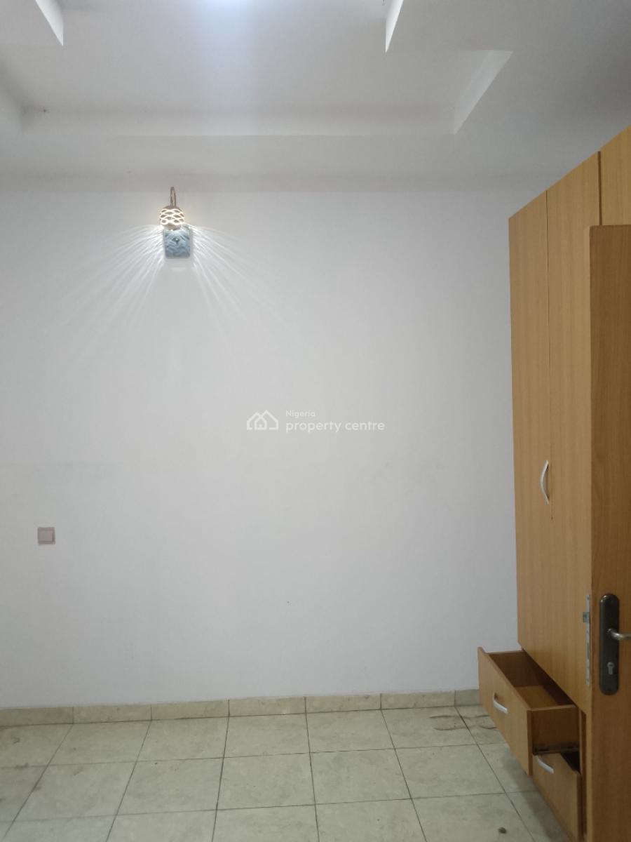 Massive 2bedroom Flat Upstairs, Fidiso Estate By Majeck Lagos State, Sangotedo, Ajah, Lagos, Flat / Apartment for Rent