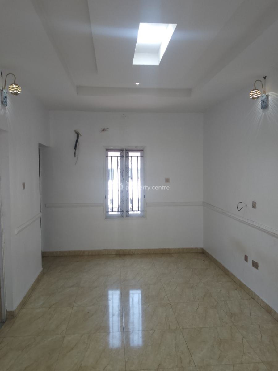 Massive 2bedroom Flat Upstairs, Fidiso Estate By Majeck Lagos State, Sangotedo, Ajah, Lagos, Flat / Apartment for Rent