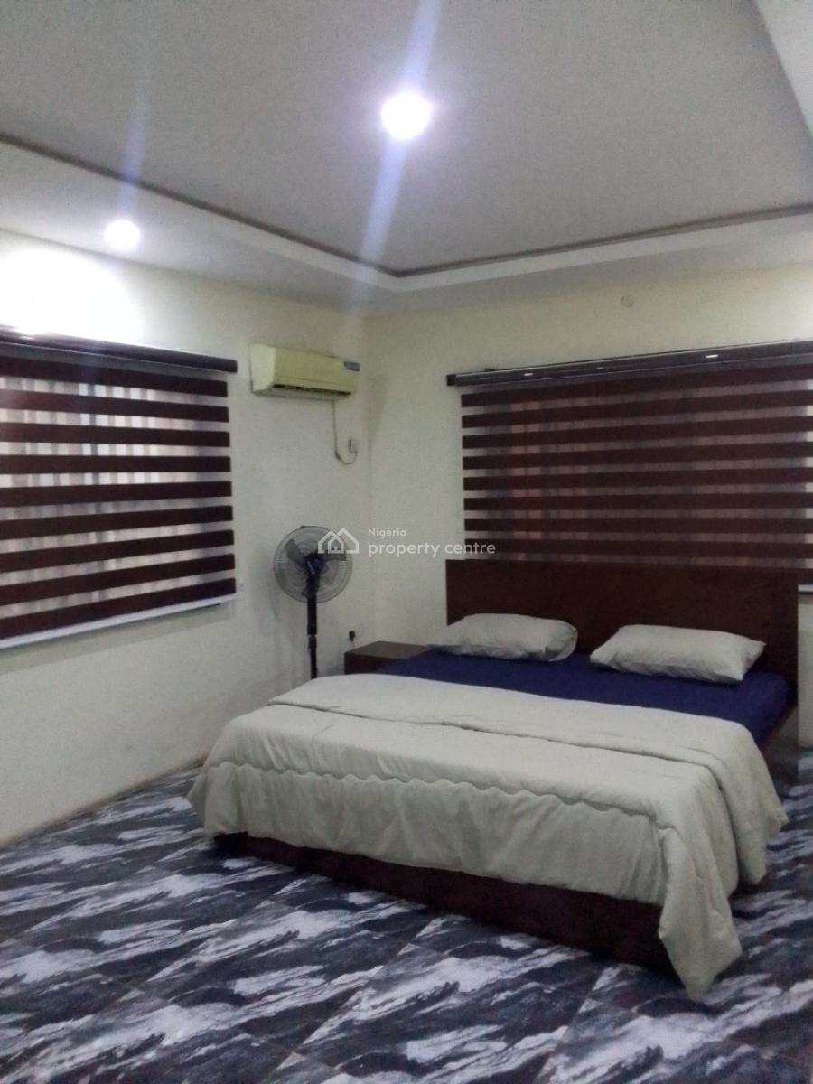 Very Neat and Spacious 3bedroom Flat with Bq at Ikeja Gra, Ikeja Gra, Ikeja Gra, Ikeja, Lagos, Flat / Apartment for Rent