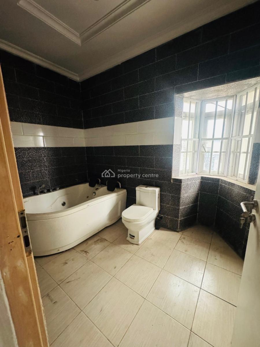 Spaciously Built 5 Bedroom Semi Detached Duplex with Bq, Gra Phase 1, Magodo, Lagos, Semi-detached Duplex for Sale