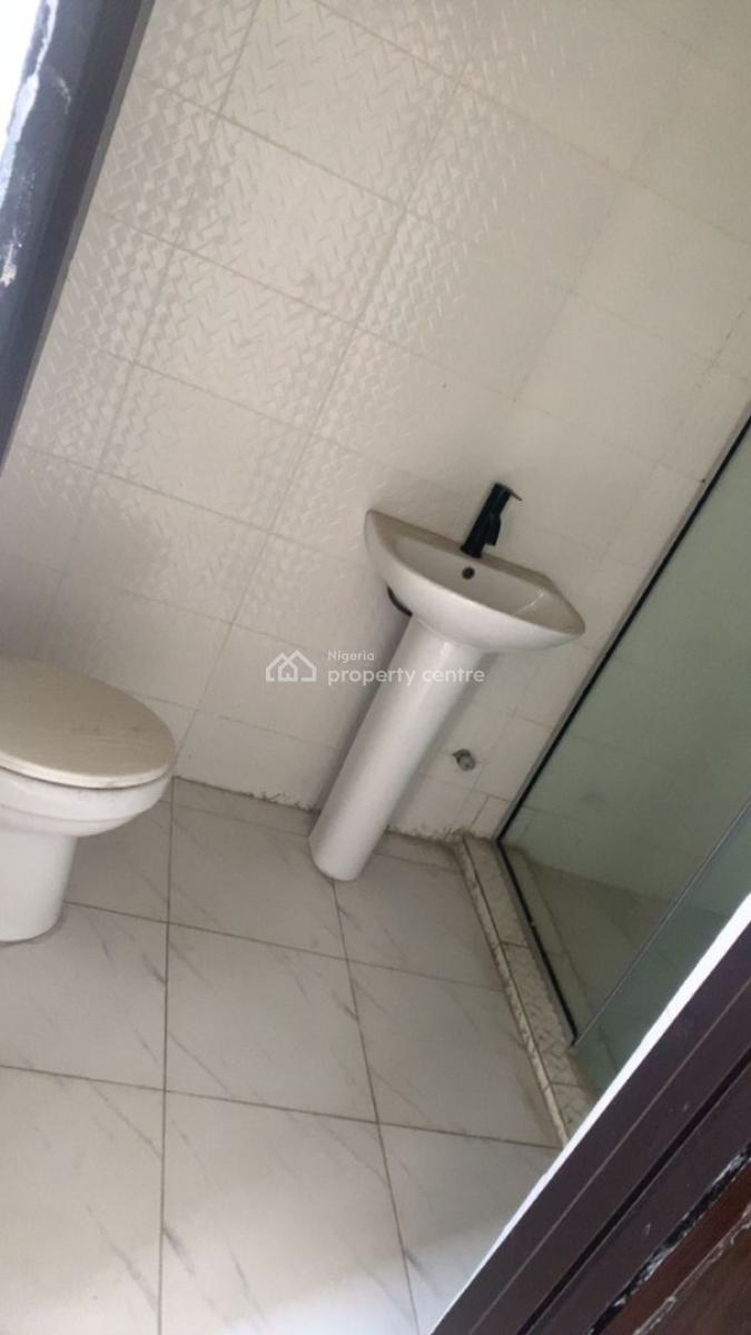 Spacious Fully Serviced 2 Bedroom Apartments in a Secure Environs, Osapa, Lekki, Lagos, Flat / Apartment for Rent
