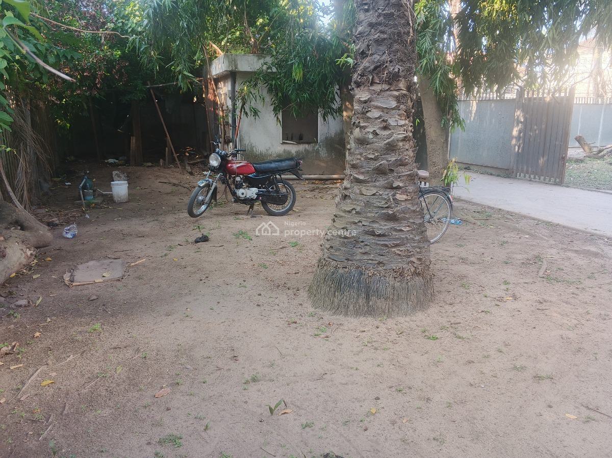 3000 Sq Mts Fully Fenced Parcel of Land with an Old Detached House, Off Kingsway Road, Old Ikoyi, Ikoyi, Lagos, Commercial Land for Rent