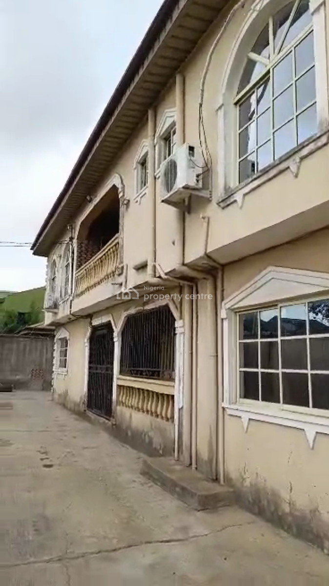 Distress 4 Units of 3bedroom, Fagbile Estate, Off Ijegun Ikotun Jakande New Road, Ijegun Lagos..., Ikotun, Lagos, Block of Flats for Sale
