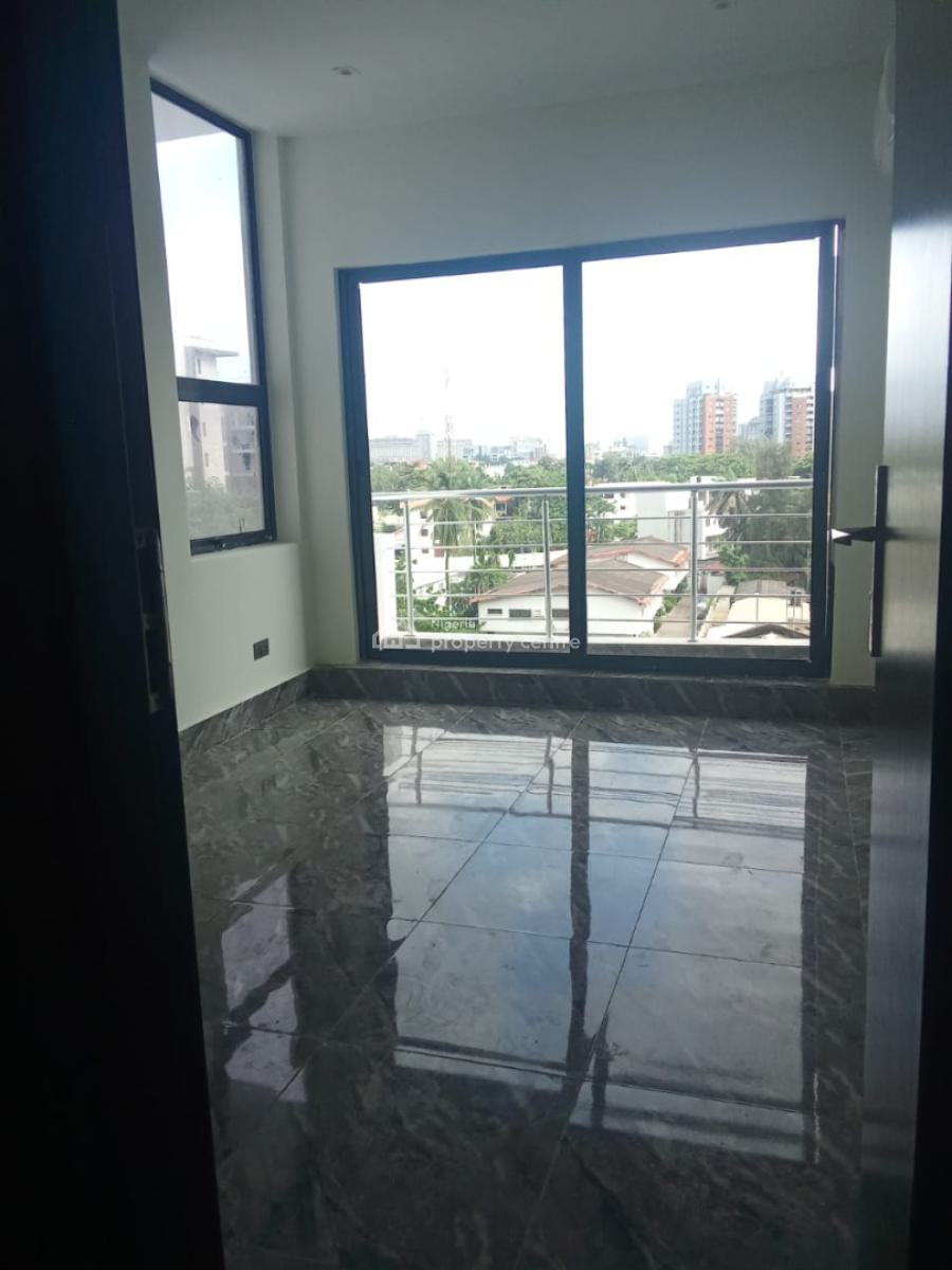 3bedroom Flat with Gym and Swimming Pool, Off Bourdillon, Ikoyi, Lagos, Flat / Apartment for Rent