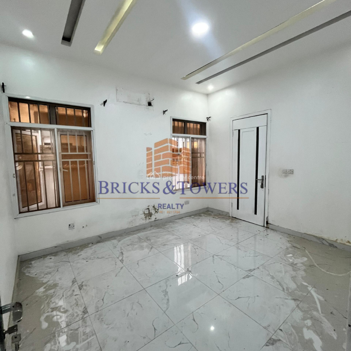 2 Bedroom Apartment, Lekki Phase 1, Lekki, Lagos, Flat / Apartment for Sale