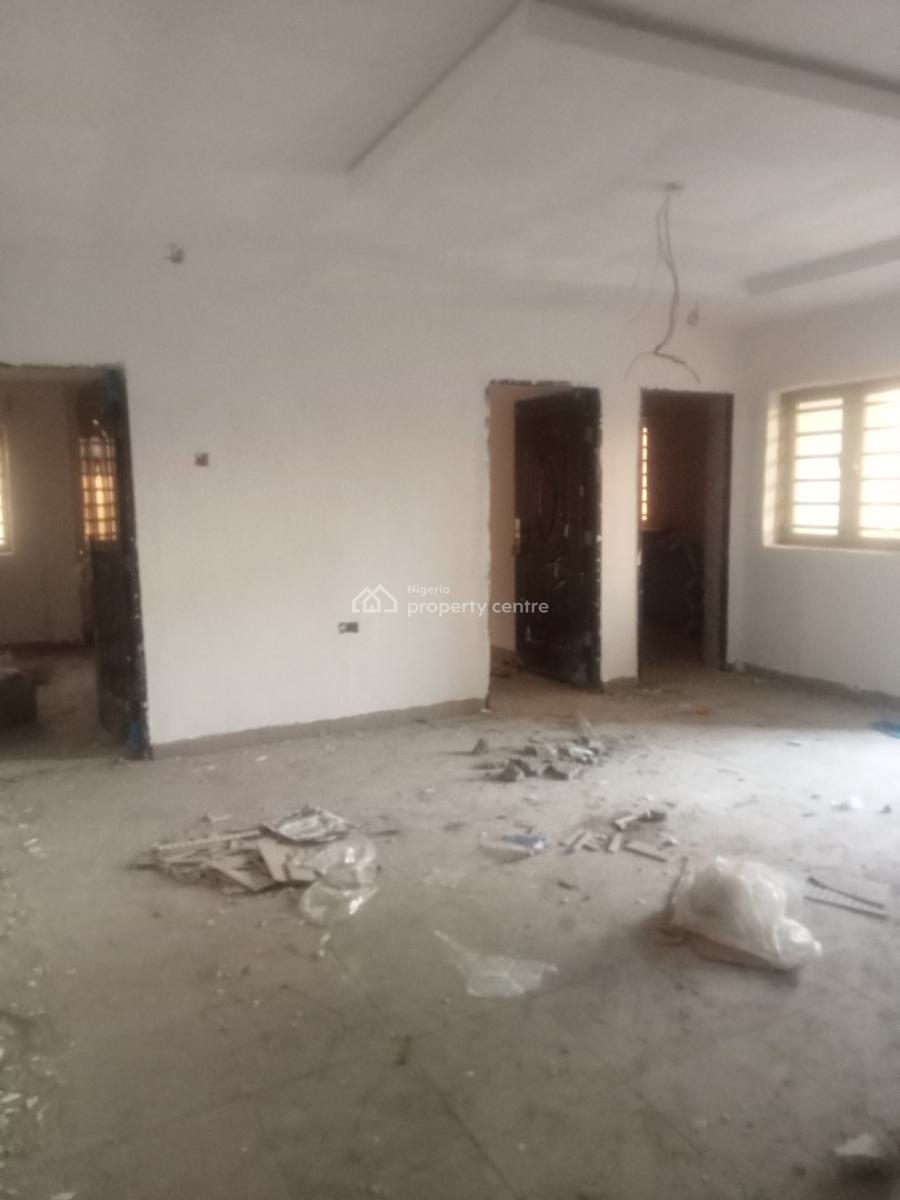 Newly Renovated 2 Bedroom Apartment (ensuite), New Oko Oba, New Oko-oba, Agege, Lagos, Flat / Apartment for Rent