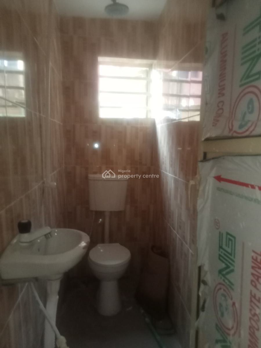 Newly Renovated 2 Bedroom Apartment (ensuite), New Oko Oba, New Oko-oba, Agege, Lagos, Flat / Apartment for Rent