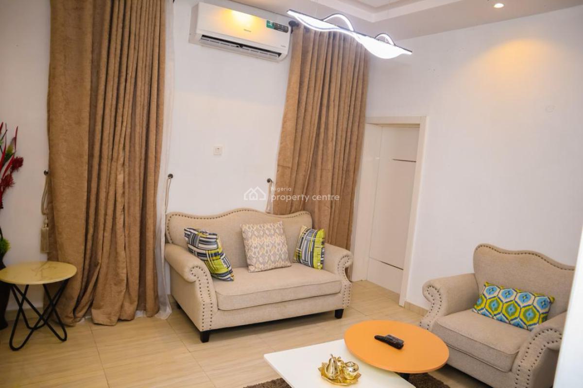 2 Bedrooms Flat, Aven Sholebo Estate, Ikorodu, Lagos, Flat / Apartment Short Let