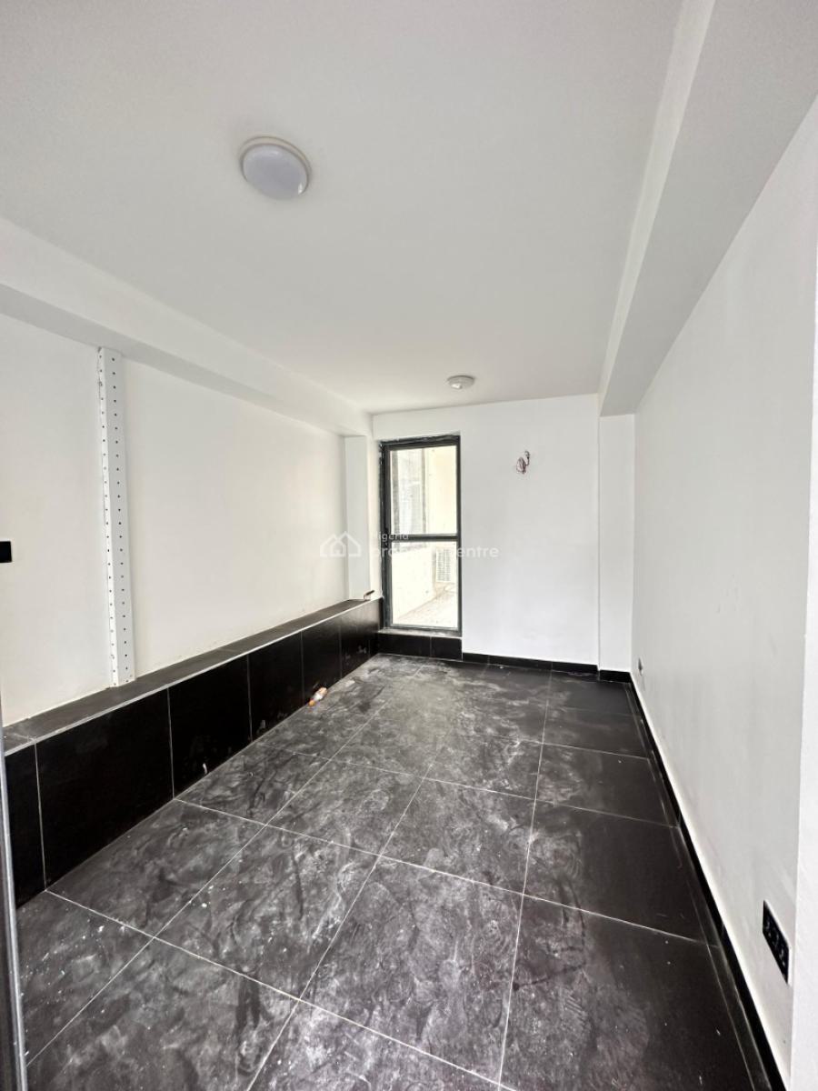 Spacious 2 Bedroom Apartment with Receptionist Office, Swimming Pool, Lekki Phase 1, Lekki, Lagos, Flat / Apartment for Sale