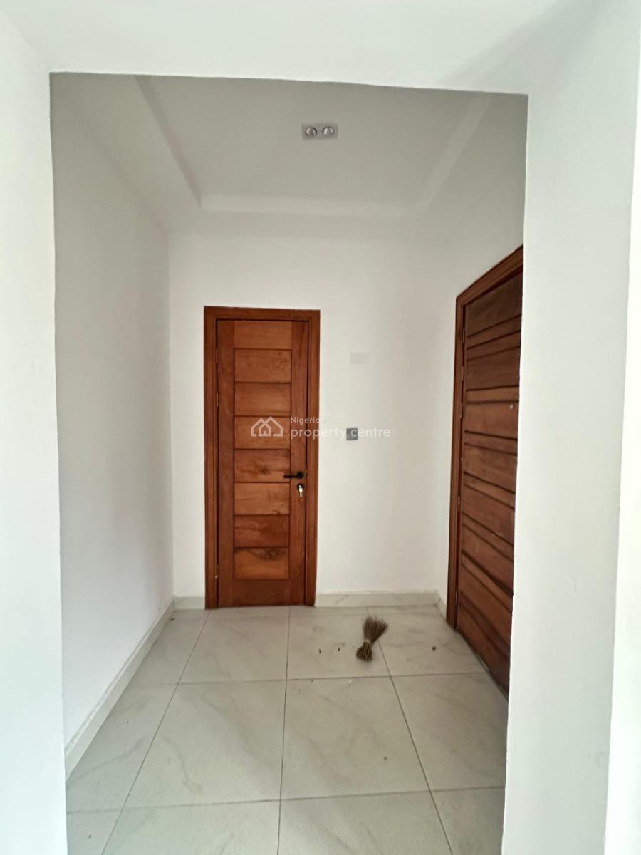Spacious 4 Bedroom Terrace Duplex with Bq and Study Room, Lekki Phase 1, Lekki, Lagos, Terraced Duplex for Sale
