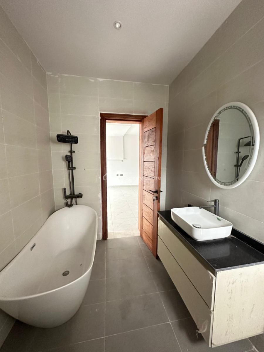 Spacious 4 Bedroom Terrace Duplex with Bq and Study Room, Lekki Phase 1, Lekki, Lagos, Terraced Duplex for Sale